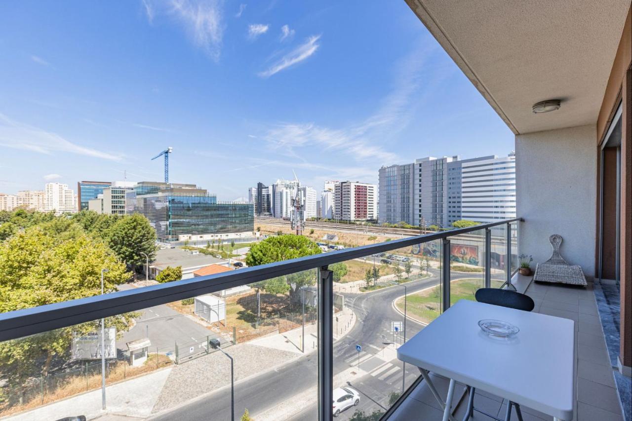 Apartment Lovely 1 Bdr With Pool By Lovelystay